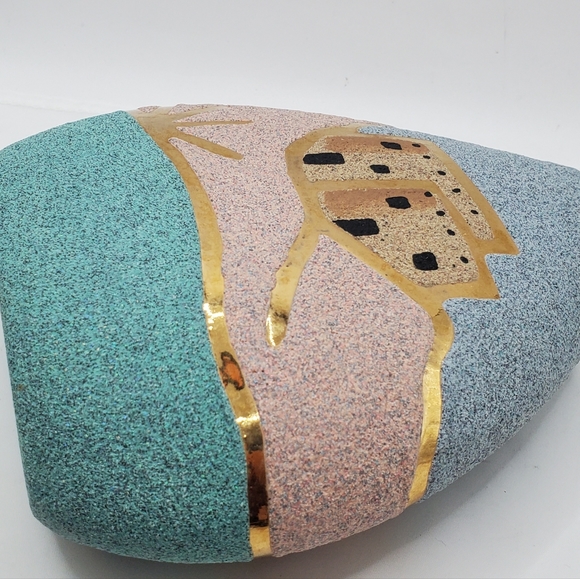 Southwestern Sand Pottery Art Vase Pueblo 14 Karat Gold Accents Village Scenery - Picture 5 of 13